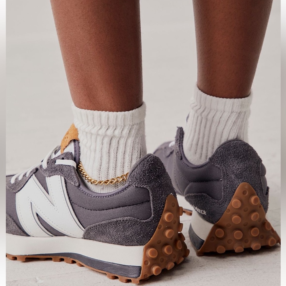 New balance 327 Sneakers!